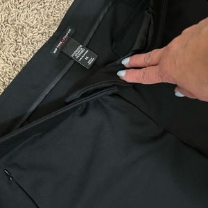 Size 14 like new NY & CO pants